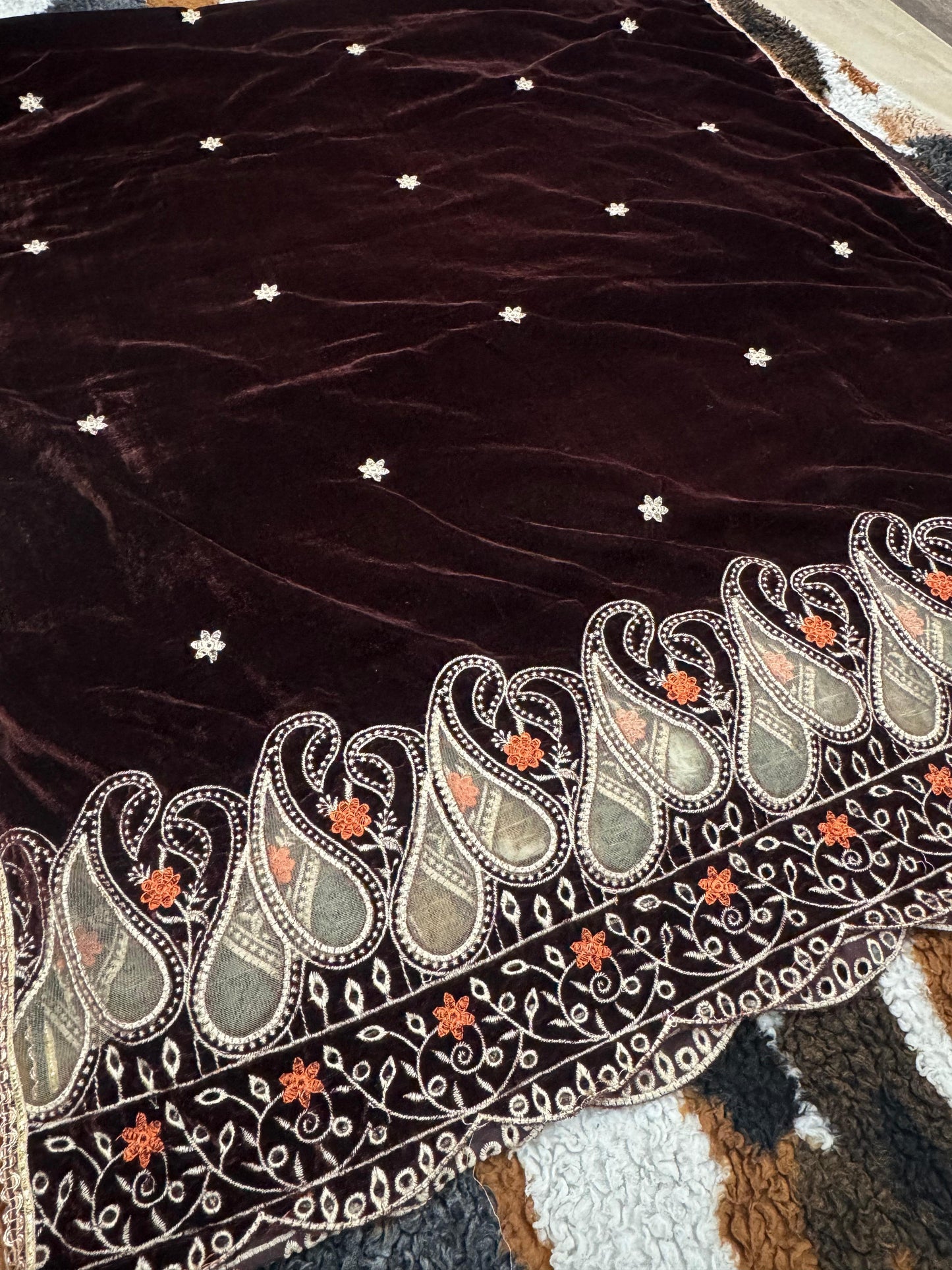 Mehroon Velvet Shawl with net applic (2 side border)